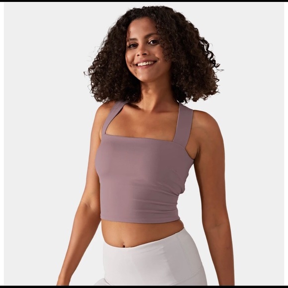 Halara Compression top with back laces in mauve - Picture 2 of 3